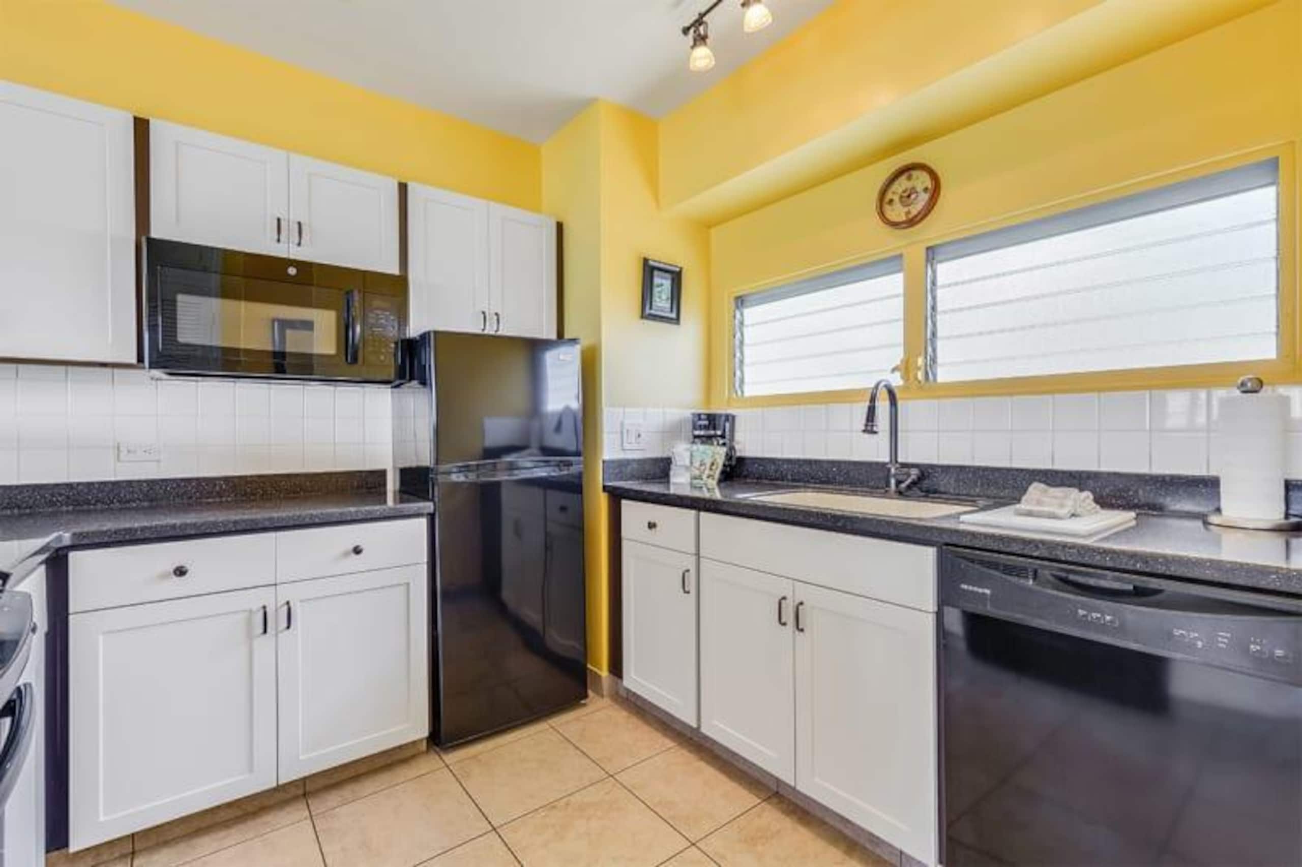Condo in Honolulu · ★4.5 · 1 bedroom · 1 bed · 1 private bath - Image 6
