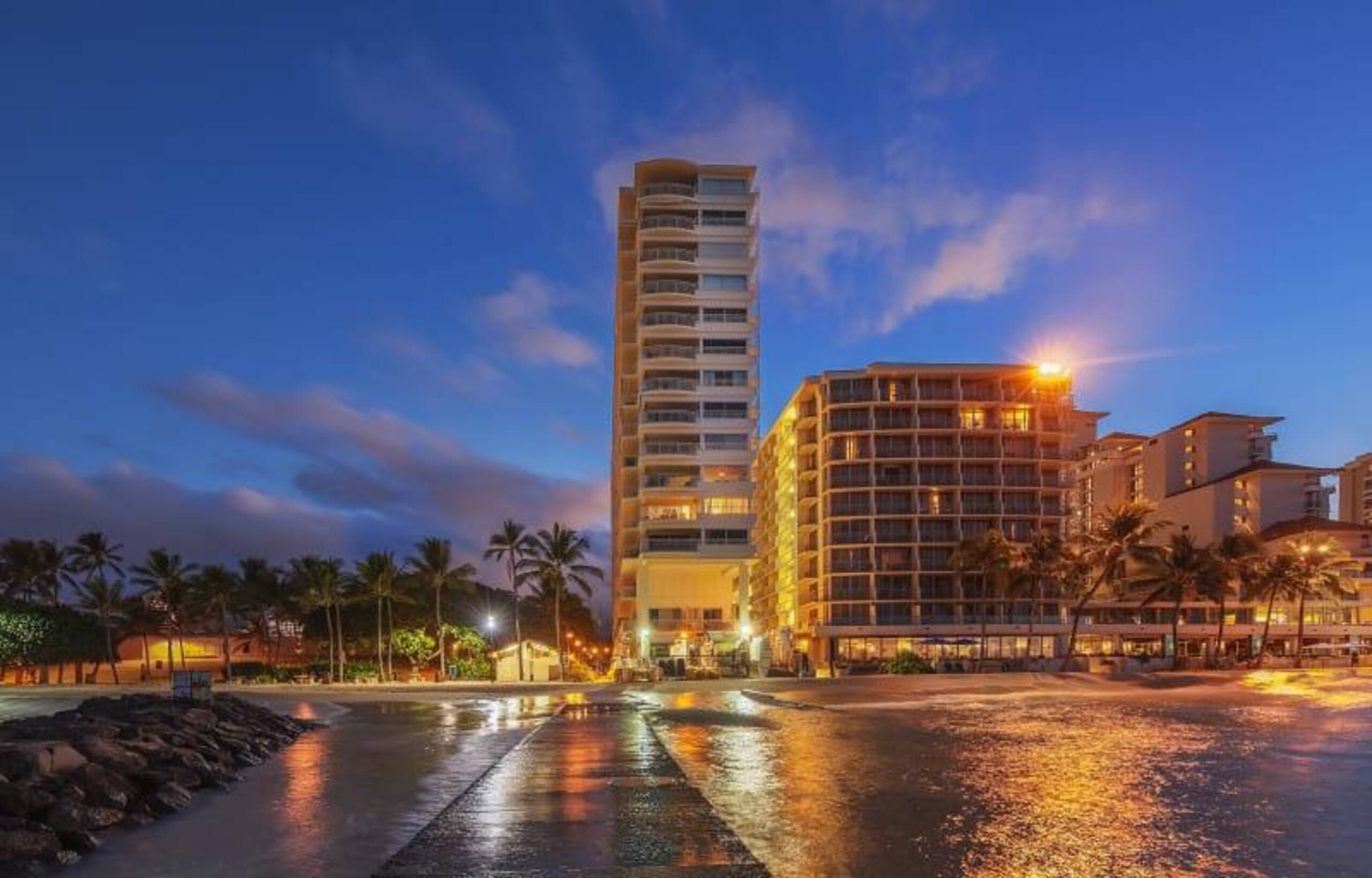 Condo in Honolulu · ★4.5 · 1 bedroom · 1 bed · 1 private bath - Image 21