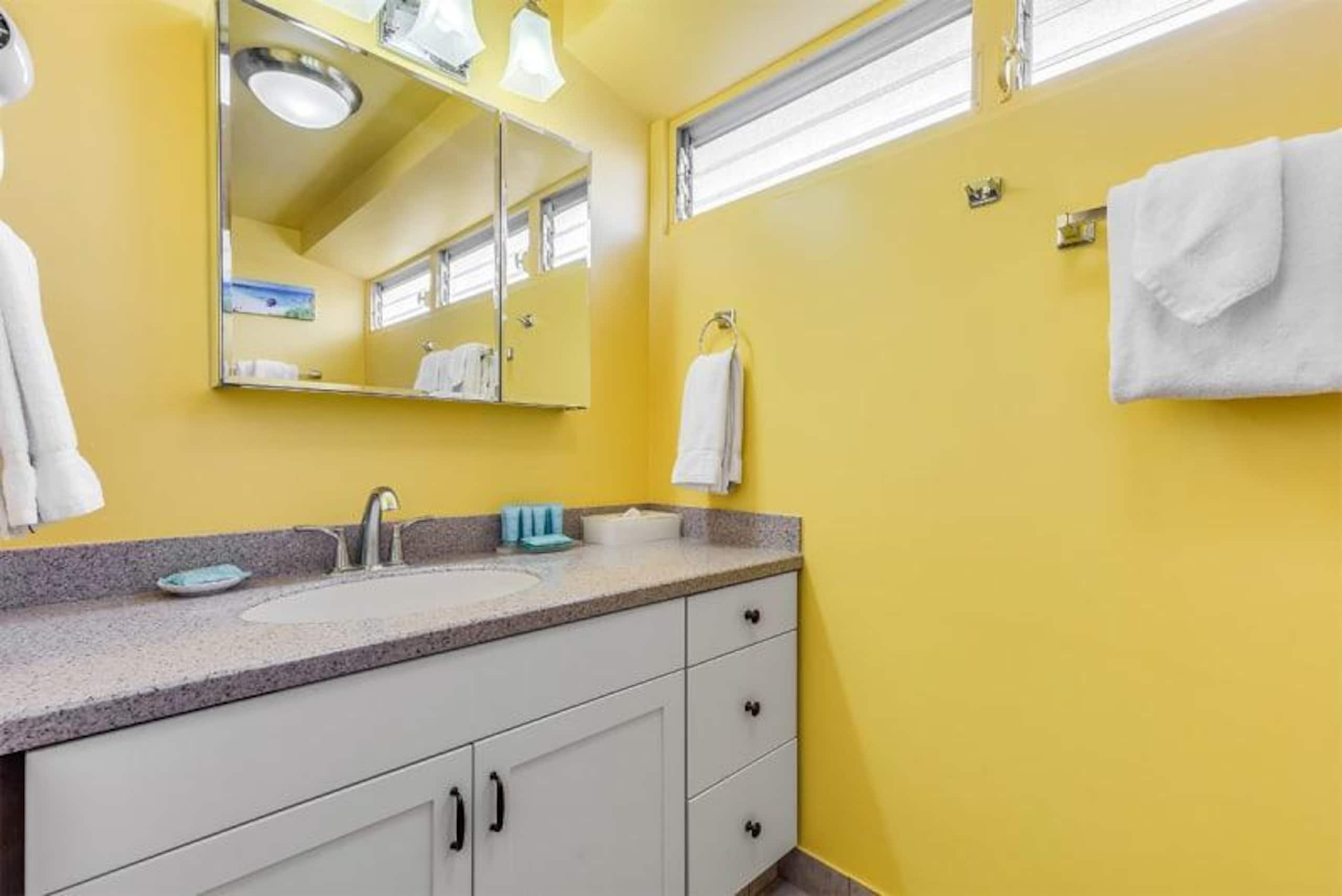 Condo in Honolulu · ★4.5 · 1 bedroom · 1 bed · 1 private bath - Image 10
