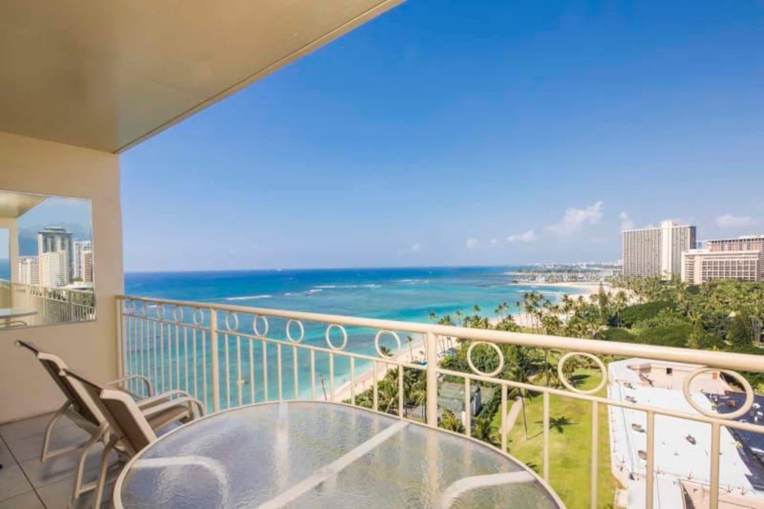 Condo in Honolulu · ★4.5 · 1 bedroom · 1 bed · 1 private bath - Image 11