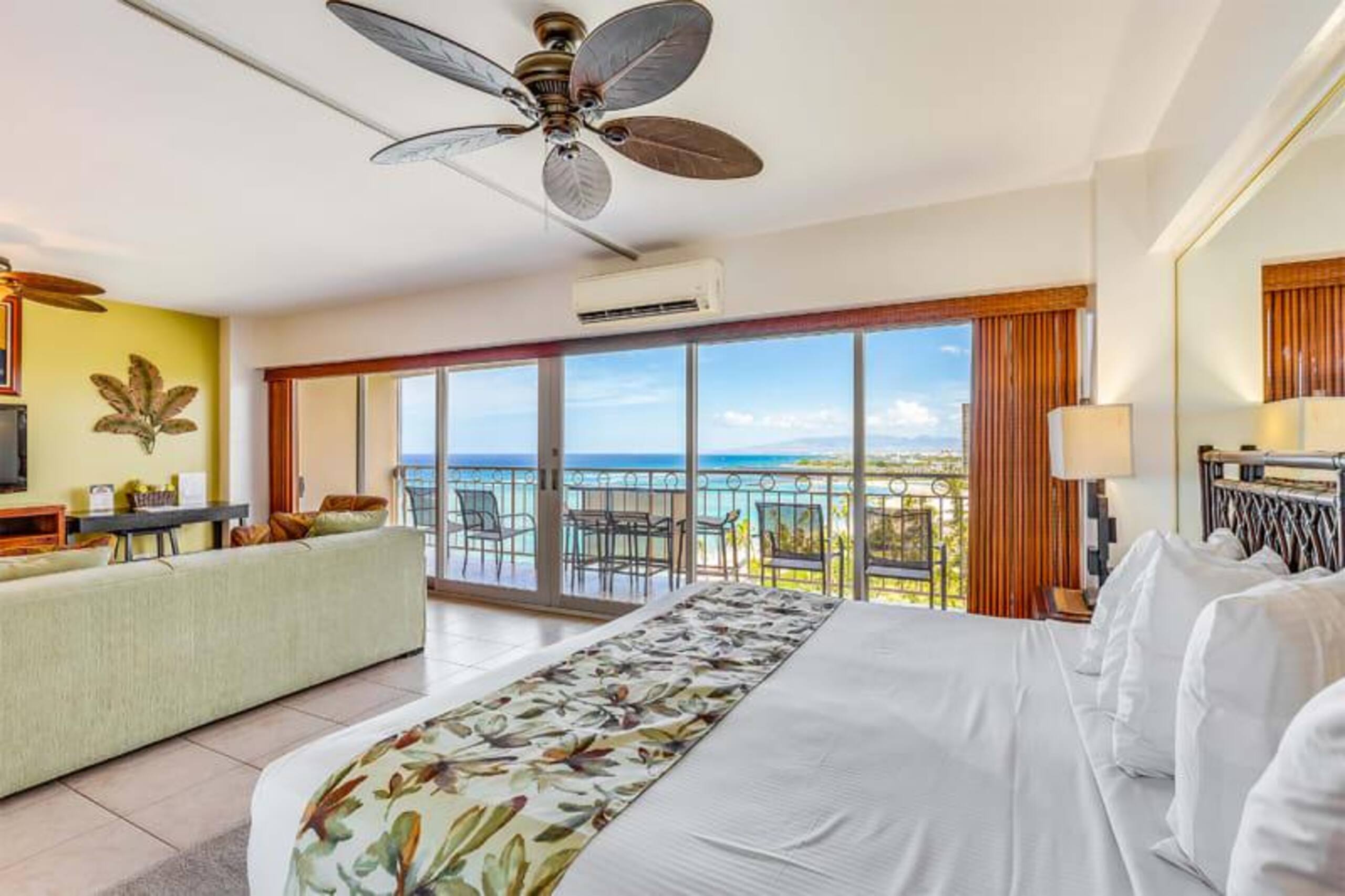 Condo in Honolulu · ★4.89 · 1 bedroom · 1 bed · 1 shared bath - Image 7