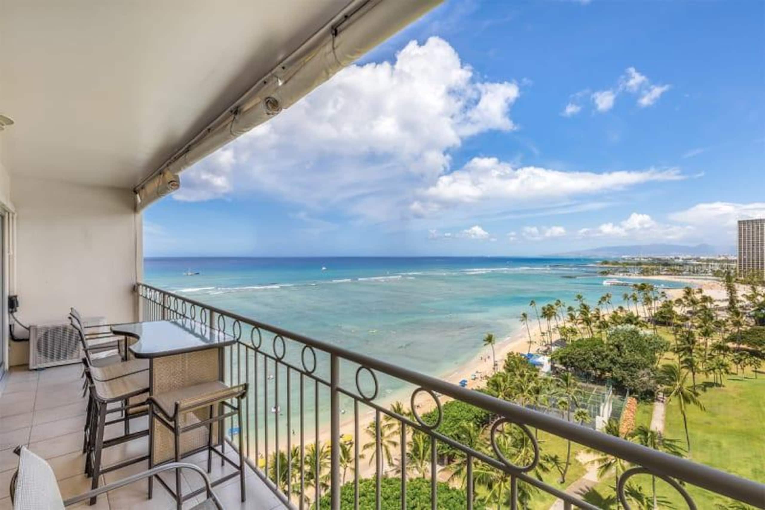 Condo in Honolulu · ★4.89 · 1 bedroom · 1 bed · 1 shared bath - Image 5