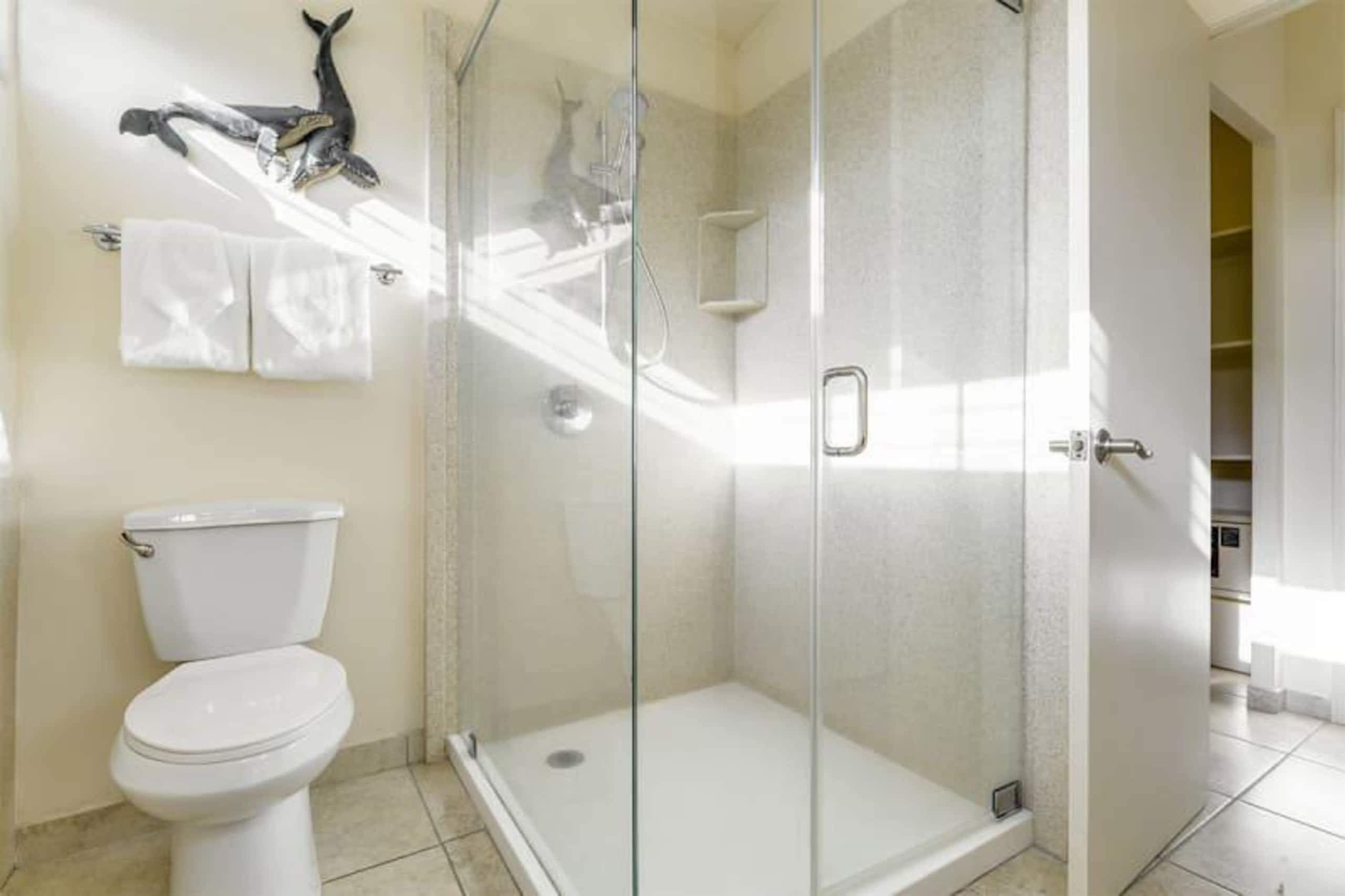 Condo in Honolulu · ★5.0 · 1 bedroom · 1 bed · 1 shared bath - Image 12
