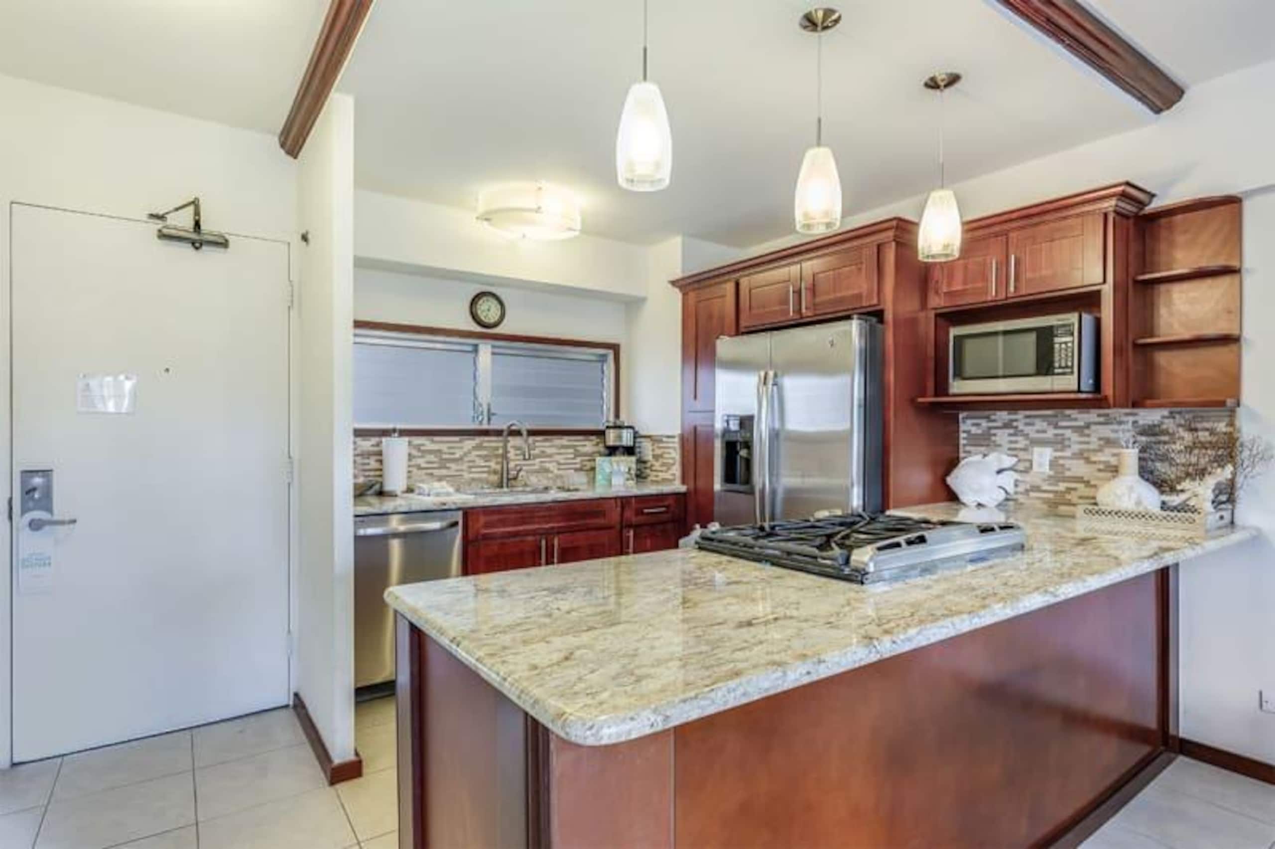 Condo in Honolulu · ★4.63 · 1 bedroom · 1 bed · 1 shared bath - Image 12