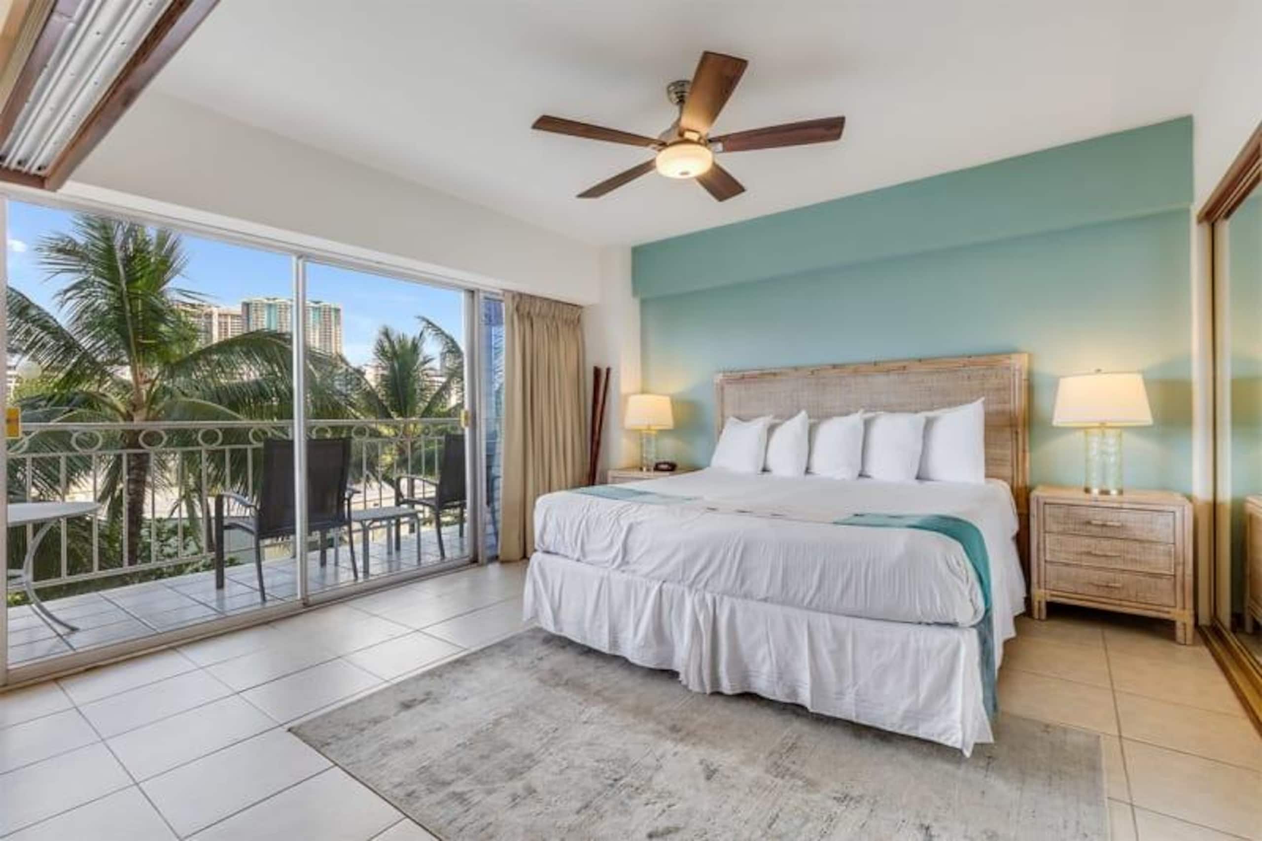 Condo in Honolulu · ★4.63 · 1 bedroom · 1 bed · 1 shared bath - Image 2