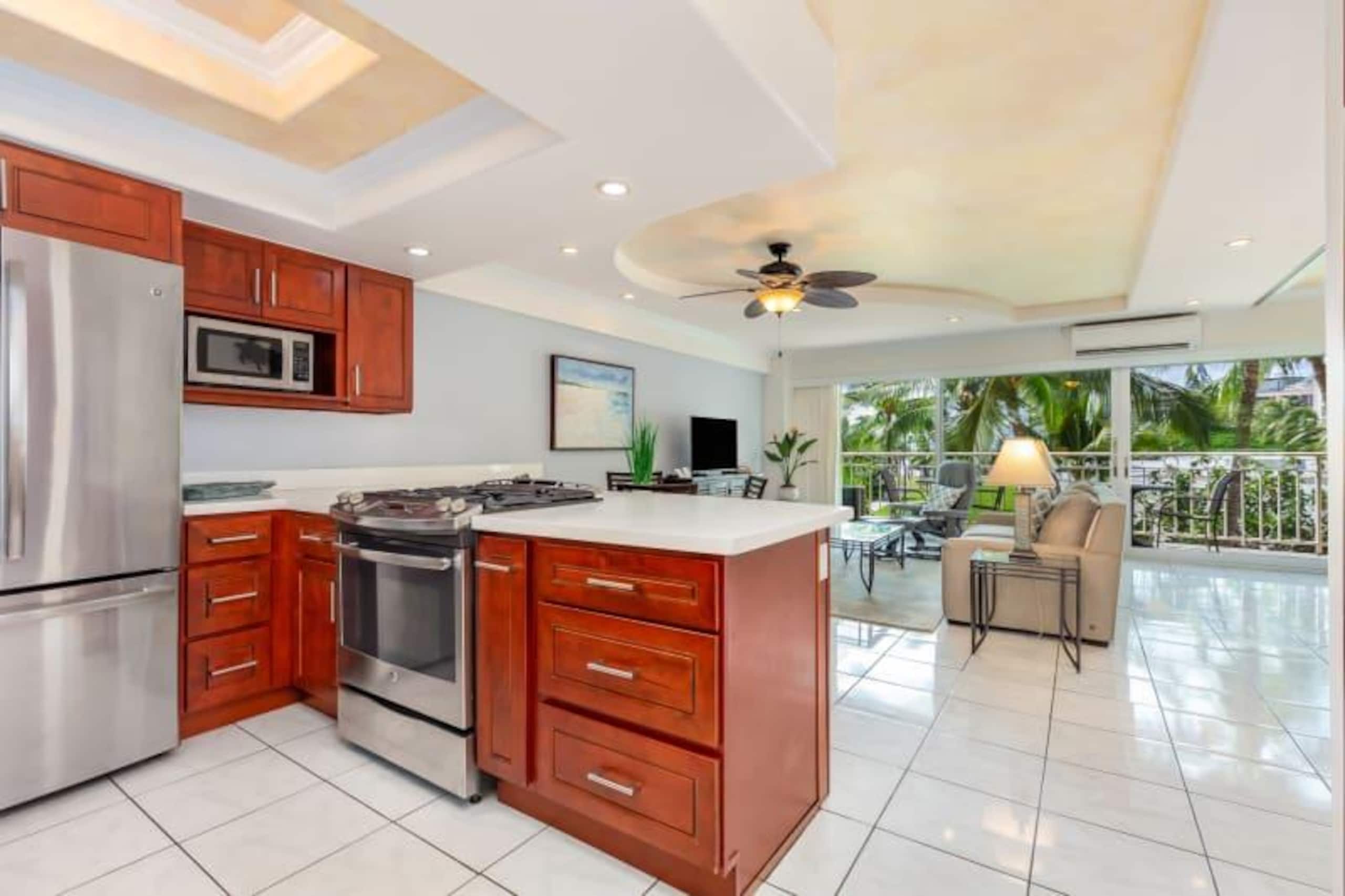 Condo in Honolulu · ★4.83 · 1 bedroom · 1 bed · 1 shared bath - Image 10
