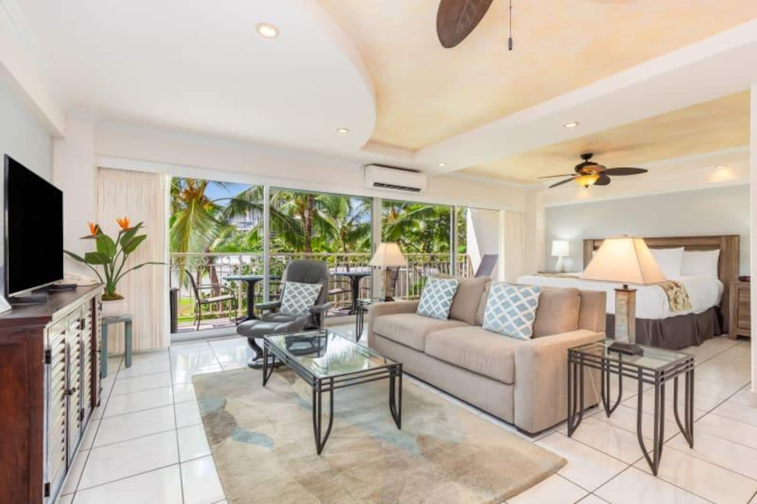 Condo in Honolulu · ★4.83 · 1 bedroom · 1 bed · 1 shared bath - Image 11
