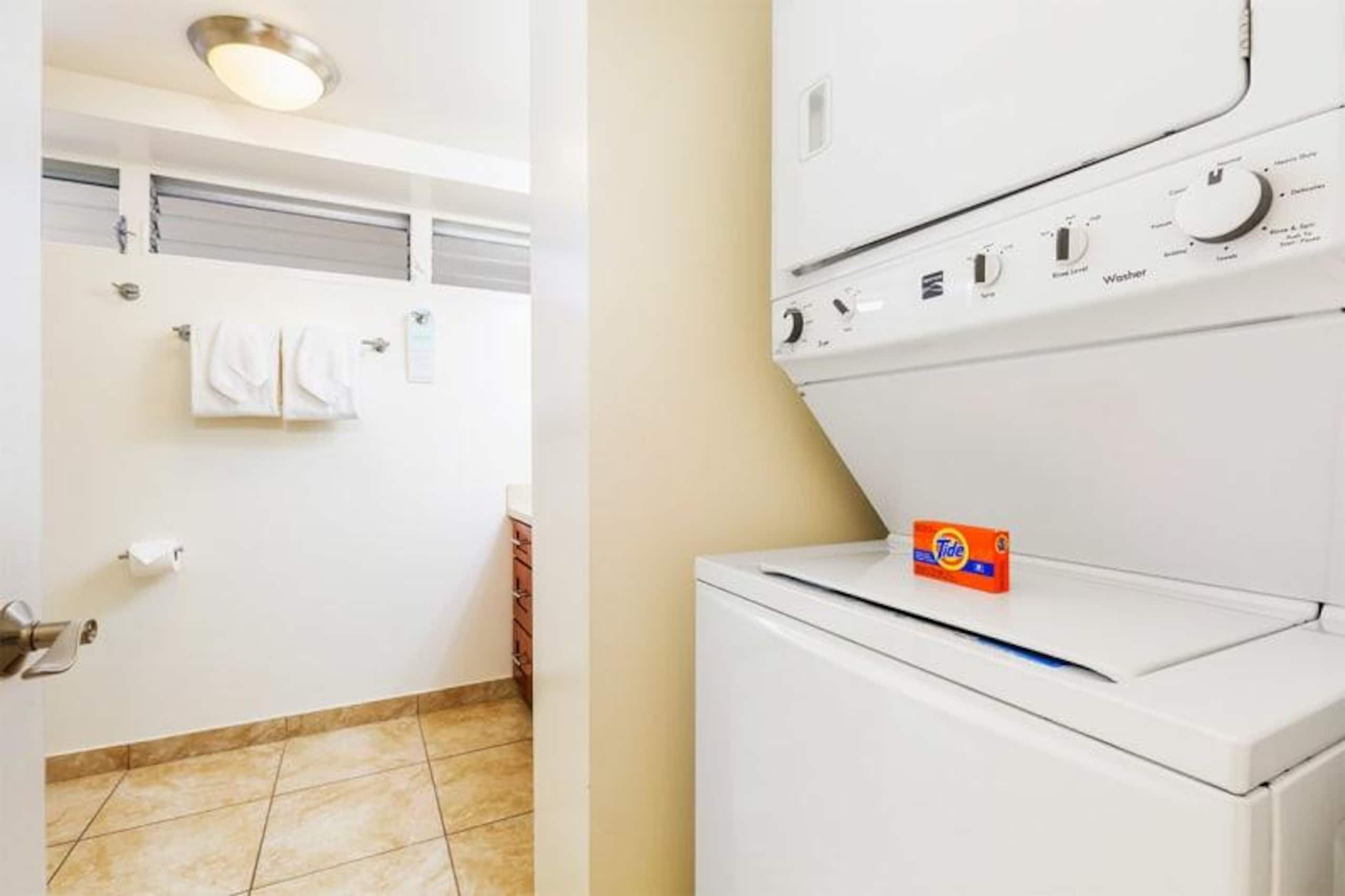 Condo in Honolulu · ★4.43 · 1 bedroom · 1 bed · 1 private bath - Image 12