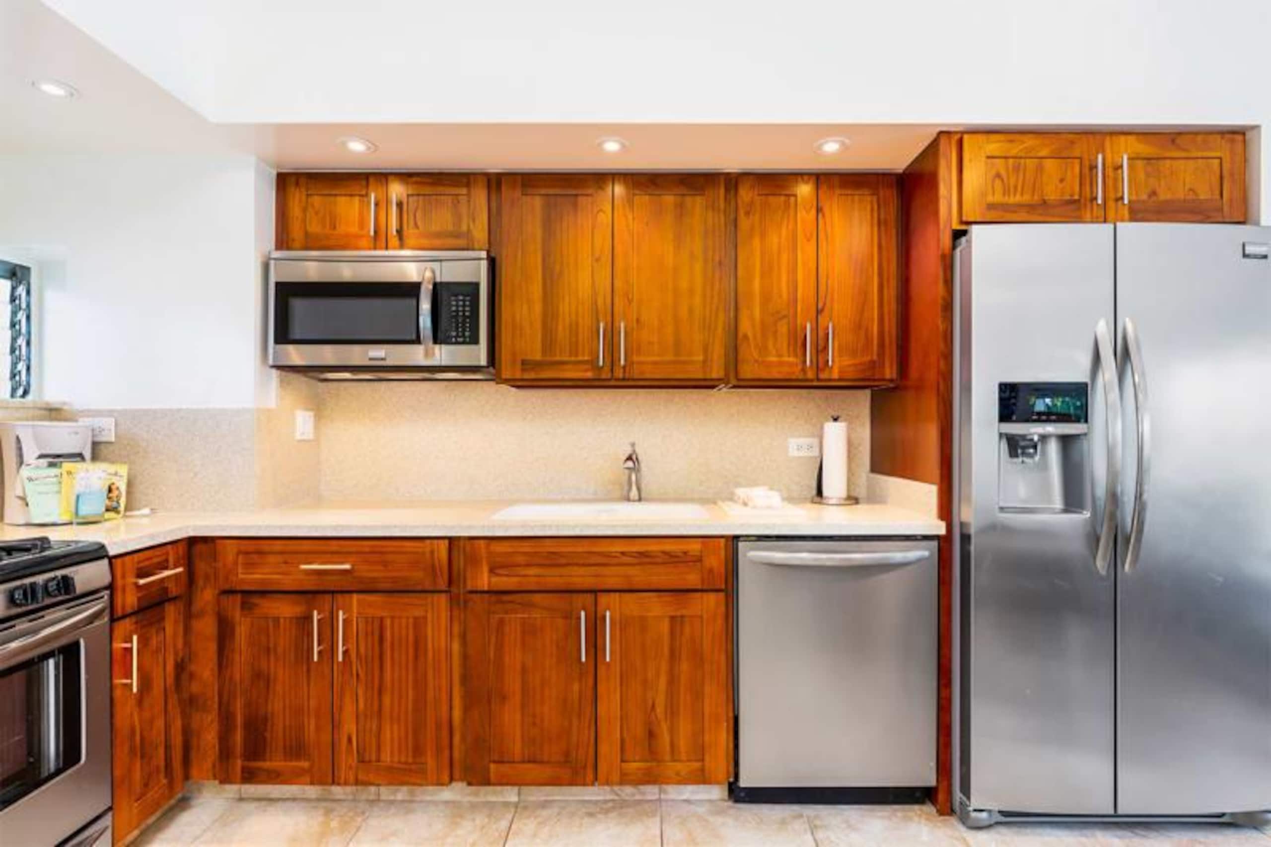 Condo in Honolulu · ★4.43 · 1 bedroom · 1 bed · 1 private bath - Image 6