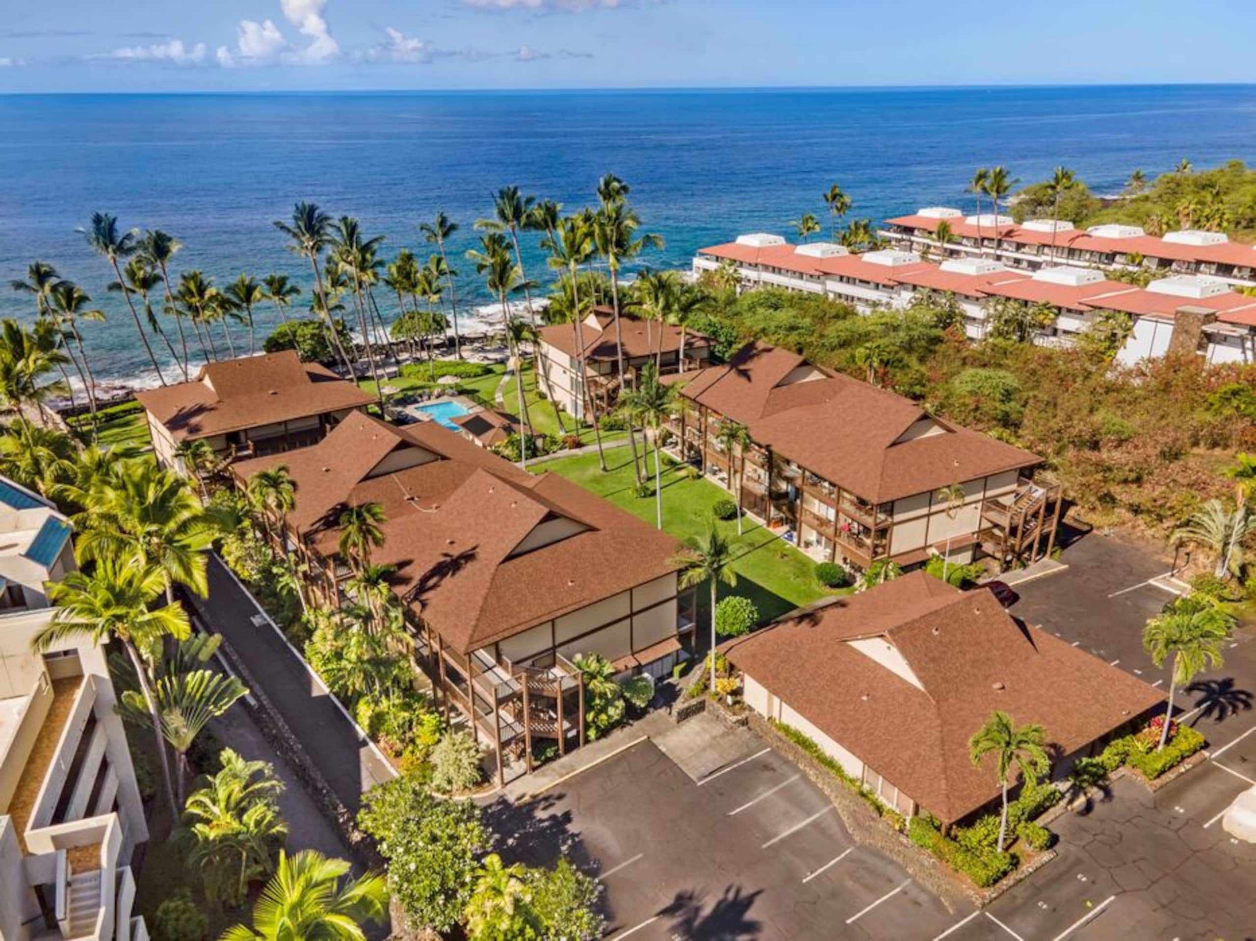 Condo in Kailua-Kona · ★5.0 · 1 bedroom · 2 beds · 1 private bath - Image 21