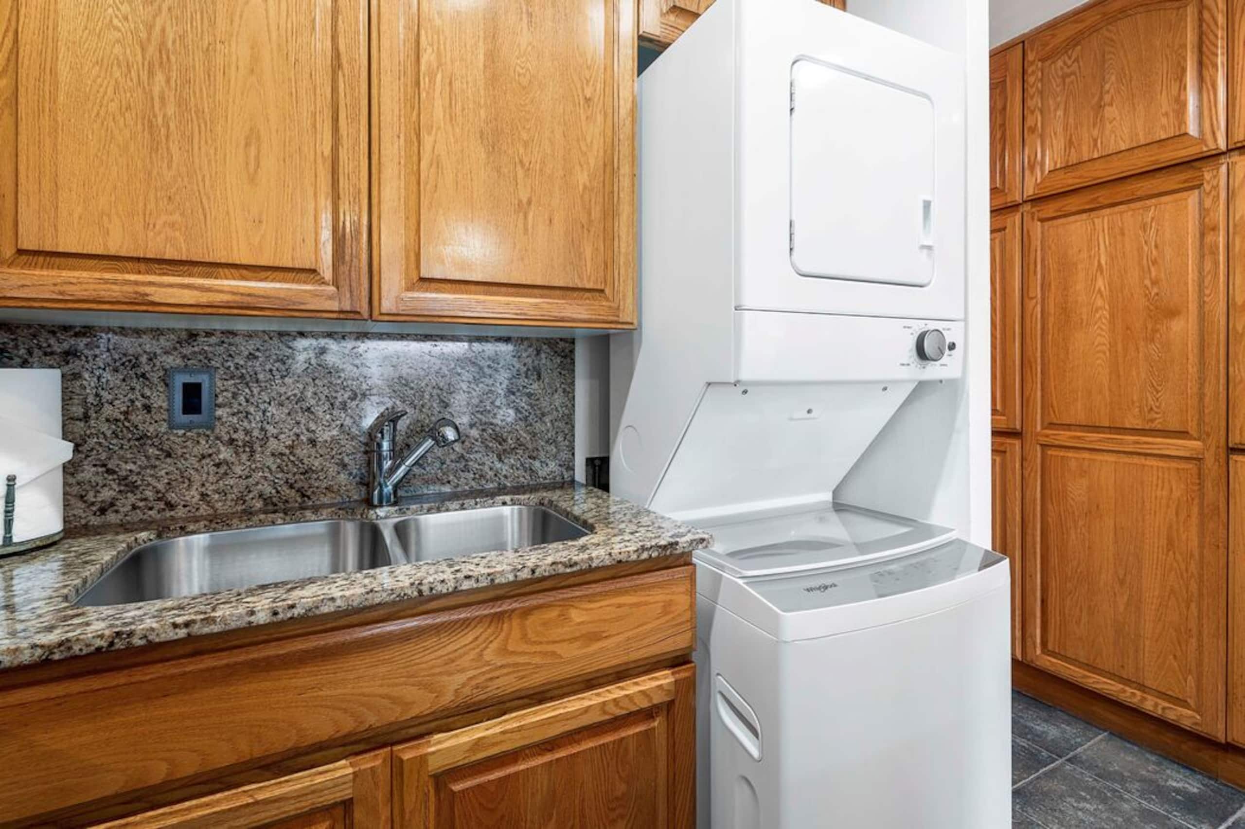 Condo in Kailua-Kona · ★5.0 · 1 bedroom · 2 beds · 1 private bath - Image 13