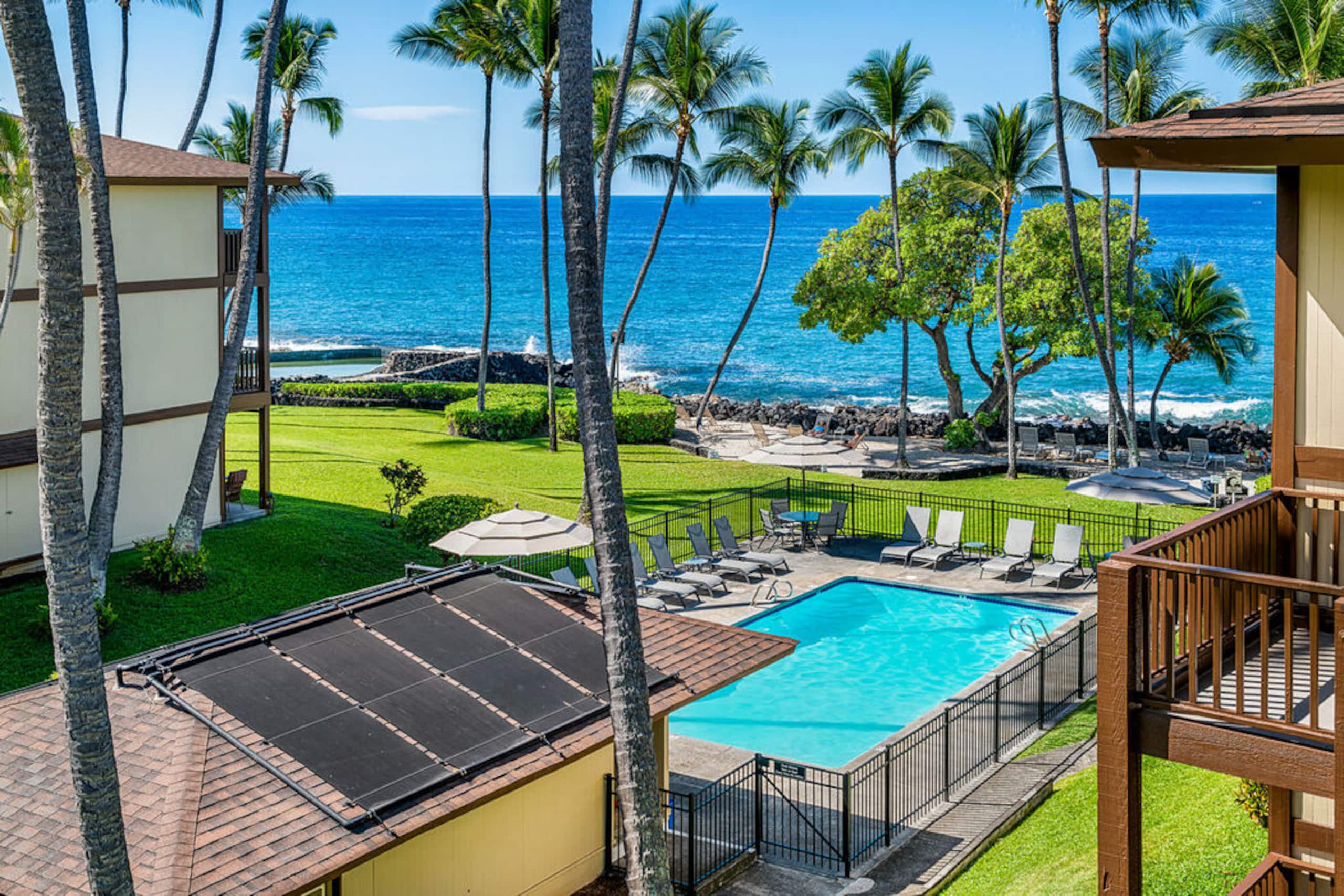Condo in Kailua-Kona · ★5.0 · 1 bedroom · 2 beds · 1 private bath - Image 23
