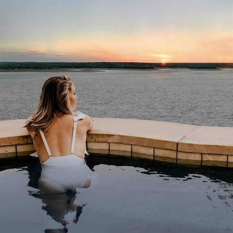 AustinTeton's Sunset Cliff Resort on Lake Travis