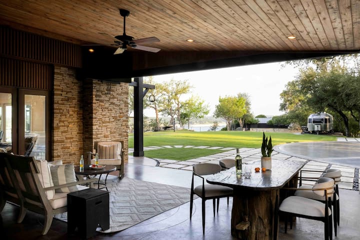 AustinTeton’s Sunset Cliff Resort on Lake Travis gallery image 4