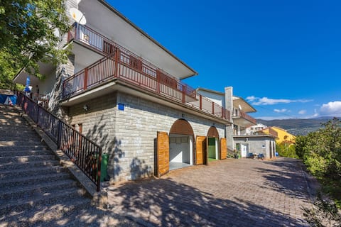 Top Airbnb: Apartment Renata ( 62639-A1 ) in Povile