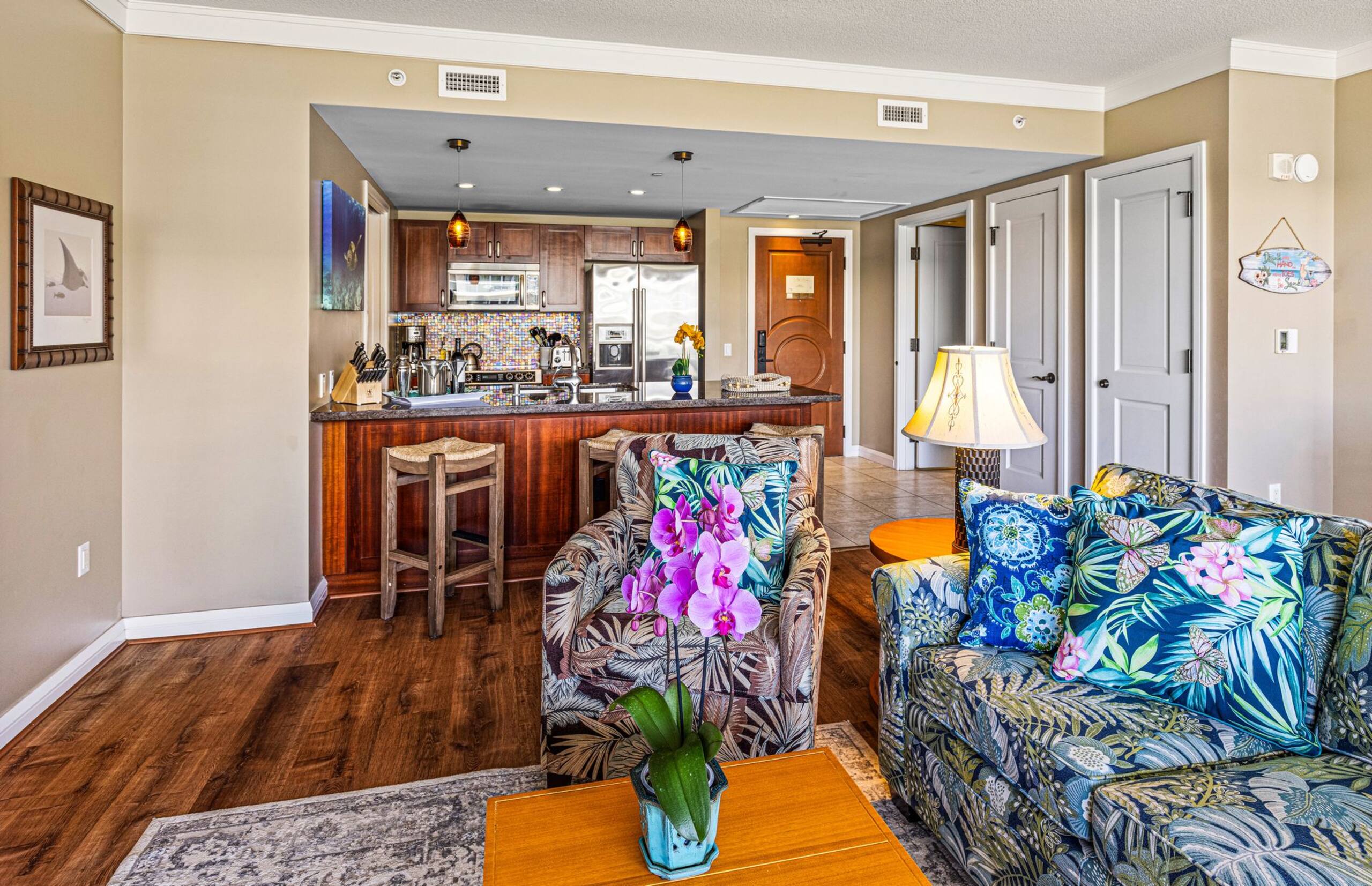 Condo in Lahaina · ★4.92 · 2 bedrooms · 3 beds · 2 baths - Image 18