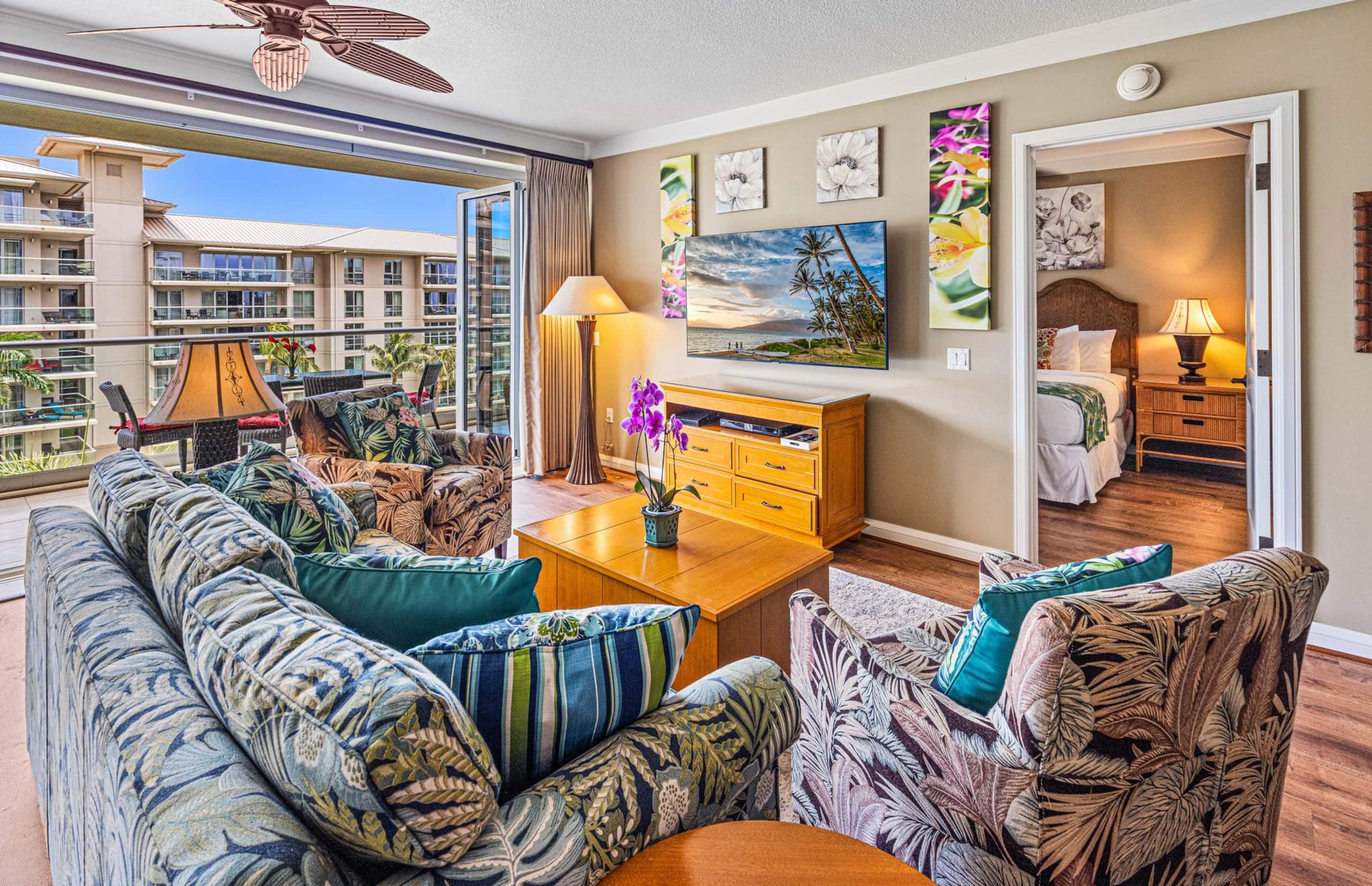 Condo in Lahaina · ★4.92 · 2 bedrooms · 3 beds · 2 baths - Image 12