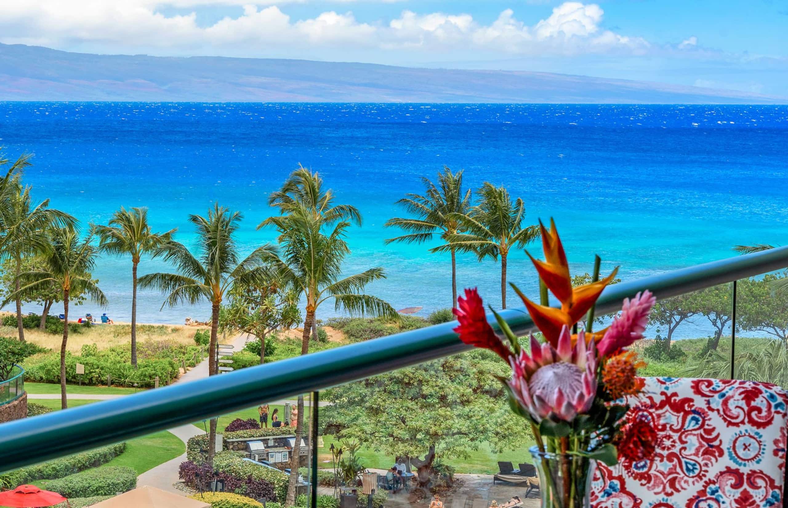 Condo in Lahaina · ★4.92 · 2 bedrooms · 3 beds · 2 baths - Image 5