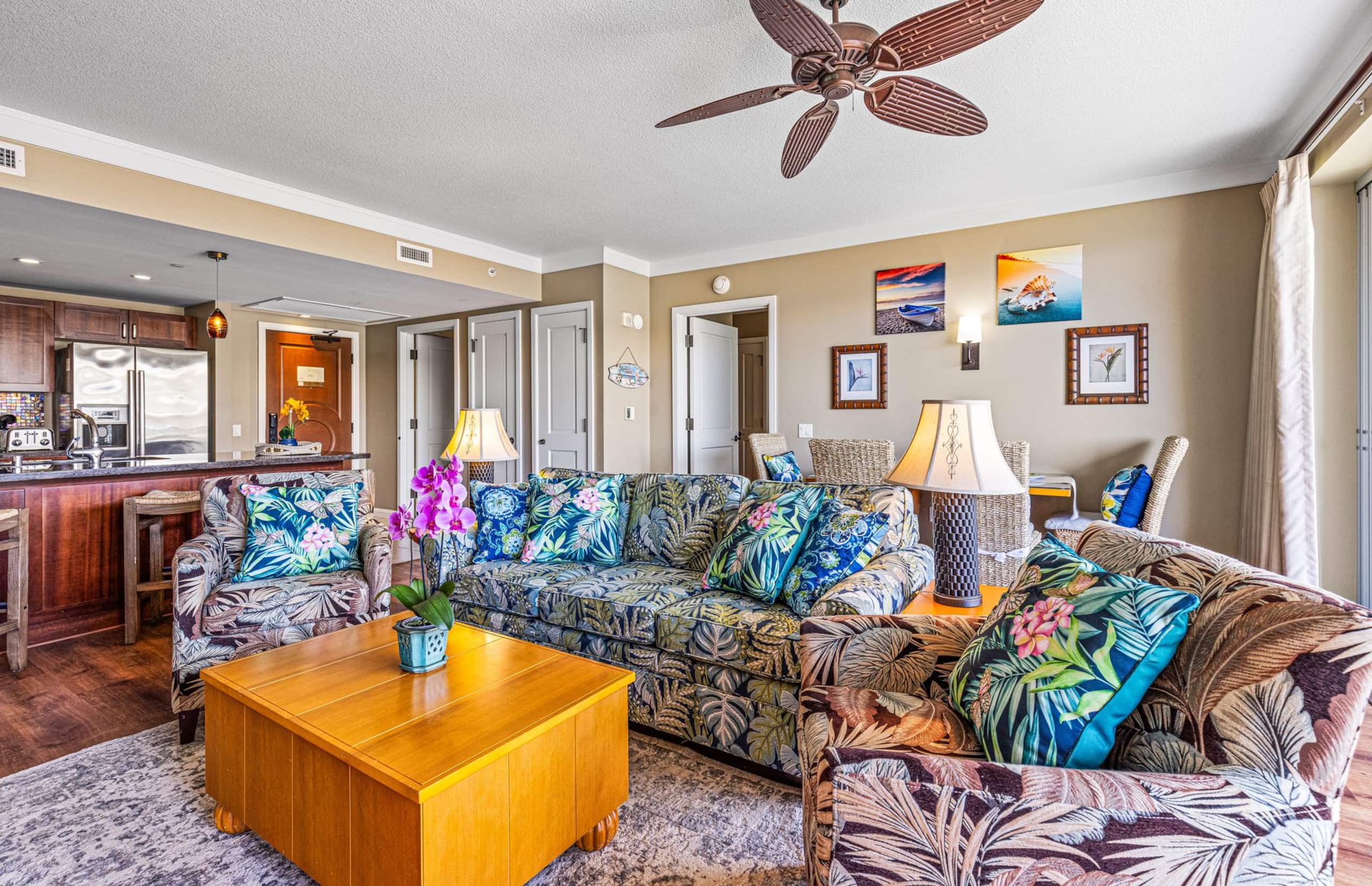 Condo in Lahaina · ★4.92 · 2 bedrooms · 3 beds · 2 baths - Image 10