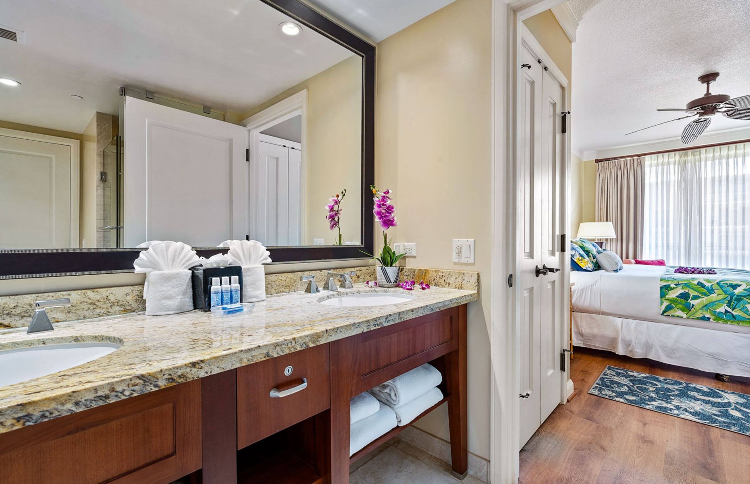 Condo in Lahaina · ★4.92 · 2 bedrooms · 3 beds · 2 baths - Image 22