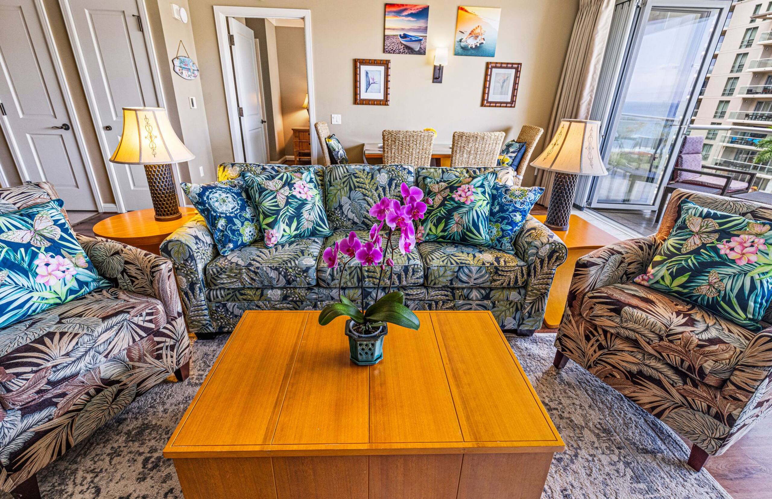 Condo in Lahaina · ★4.92 · 2 bedrooms · 3 beds · 2 baths - Image 9