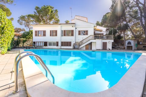 Villa Ribera in Son Veri