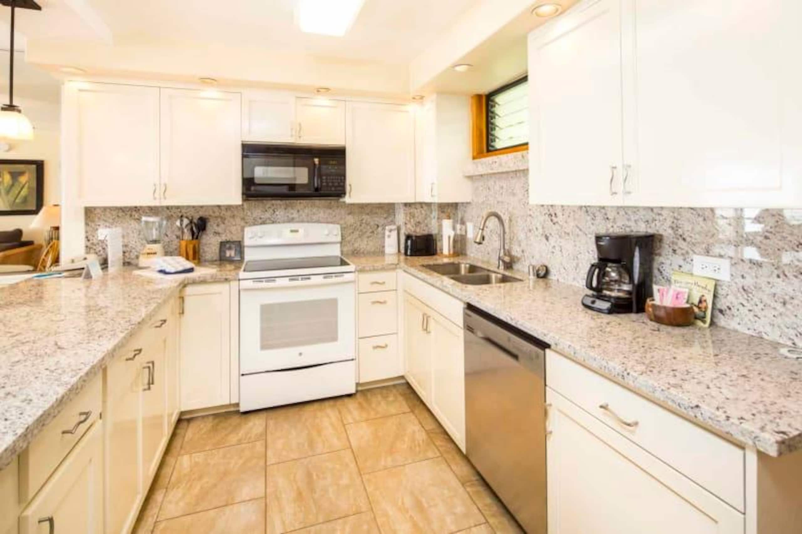 Condo in Poipu · ★4.8 · 2 bedrooms · 3 beds · 2 baths - Image 10