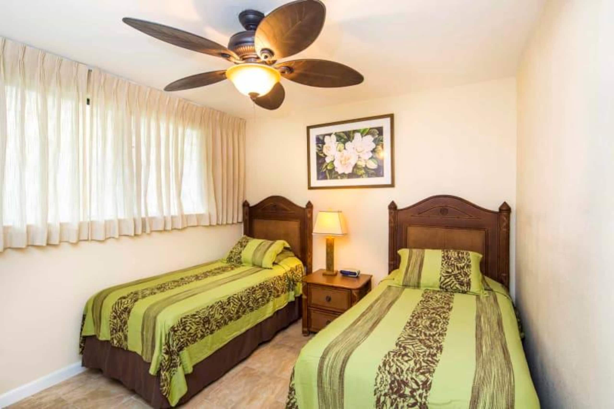 Condo in Poipu · ★4.8 · 2 bedrooms · 3 beds · 2 baths - Image 13
