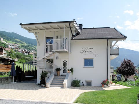 Leni by Interhome