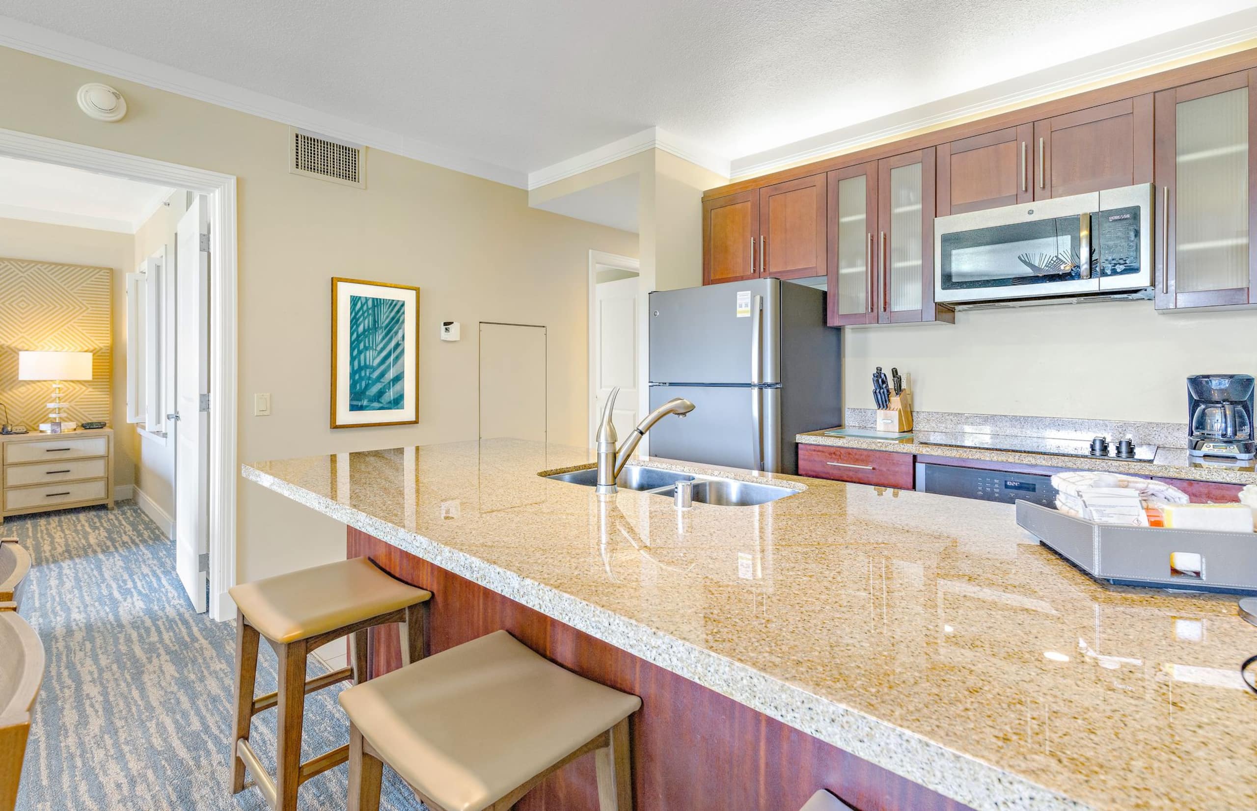 Condo in Lahaina · ★5.0 · 2 bedrooms · 4 beds · 2 baths - Image 4
