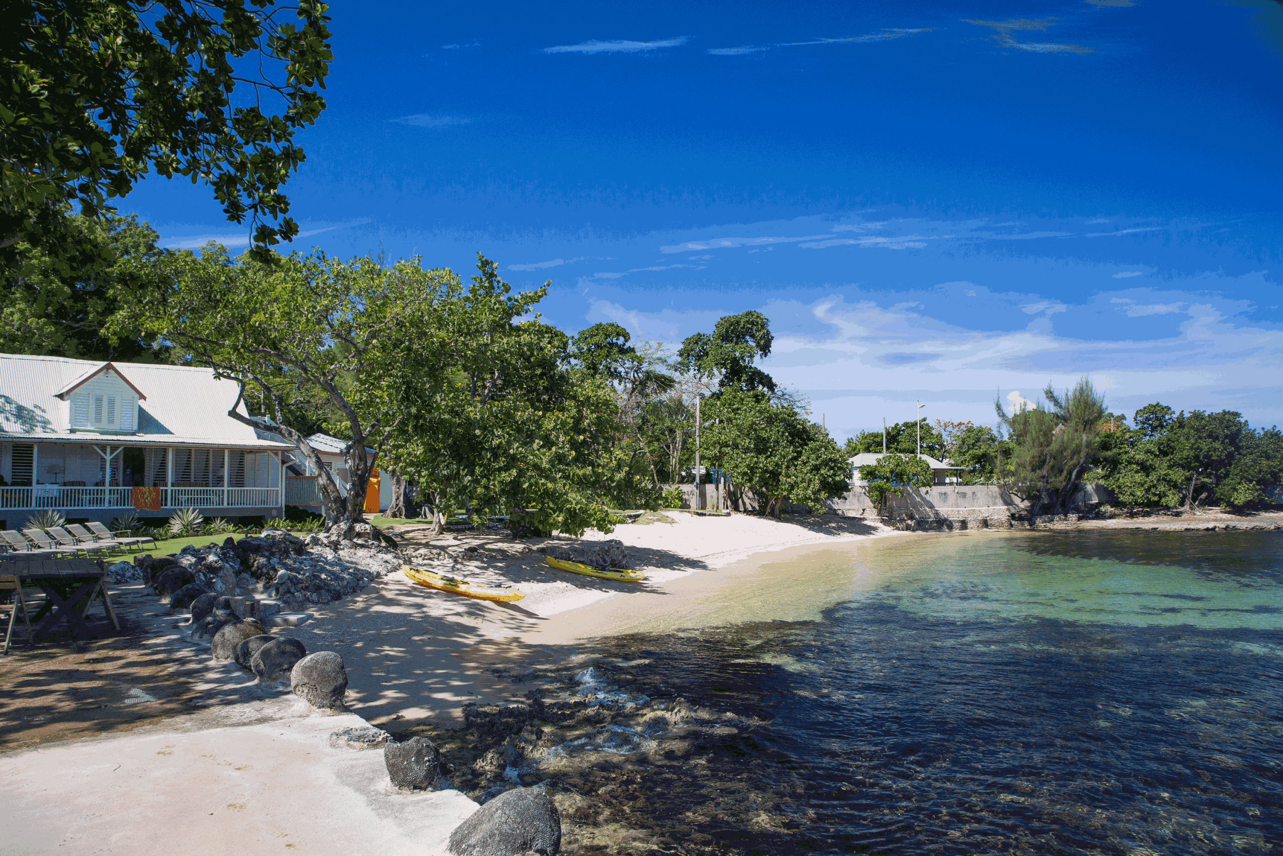 Llantrissant Beachcliff Villa