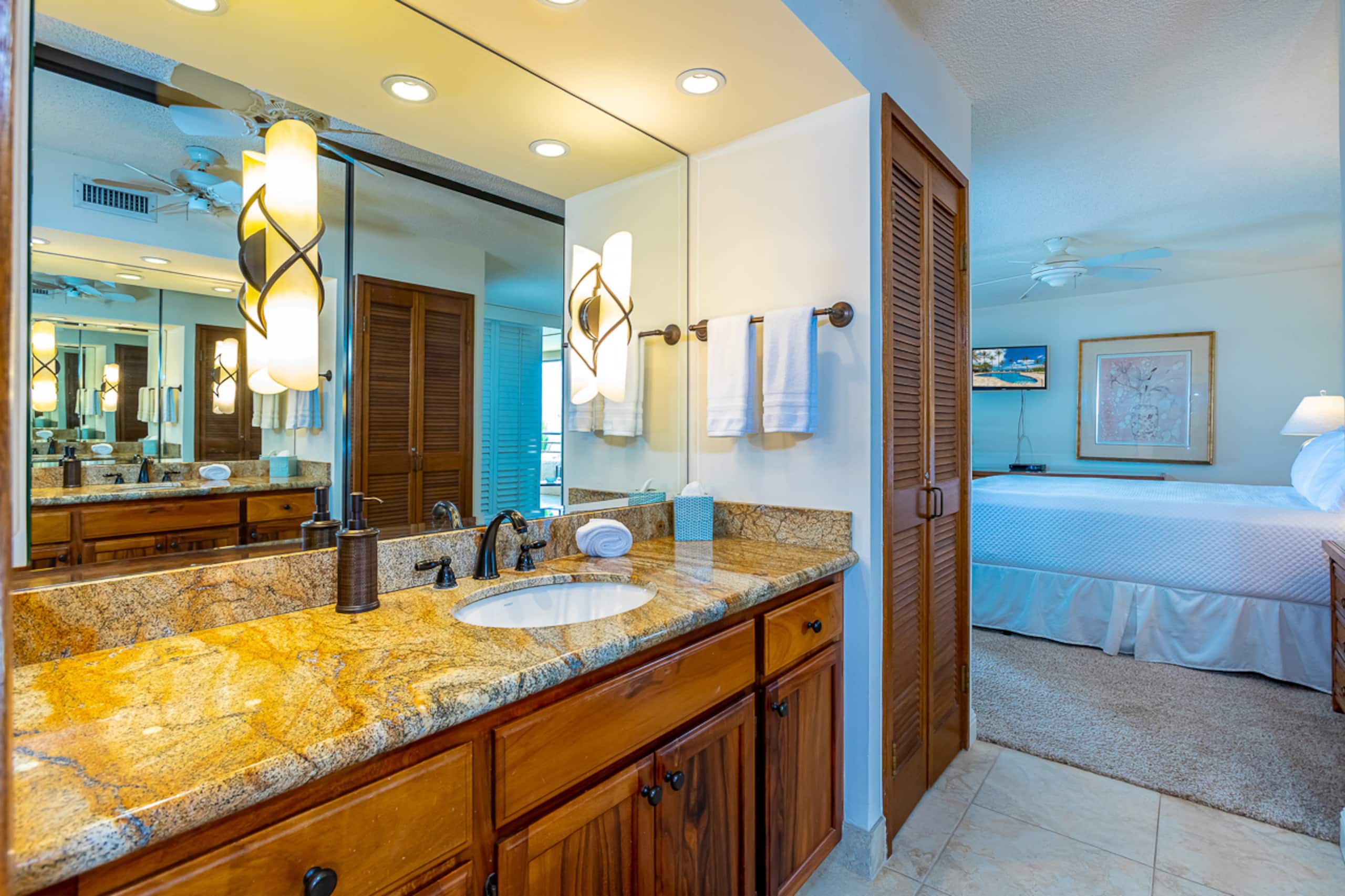 Condo in Kihei · ★4.97 · 2 bedrooms · 4 beds · 2 baths - Image 19