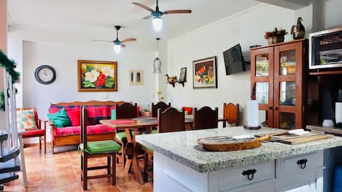 Popular Airbnb listing: CH - Orange Paradise House for pets, 400 m² garden in Ubatuba