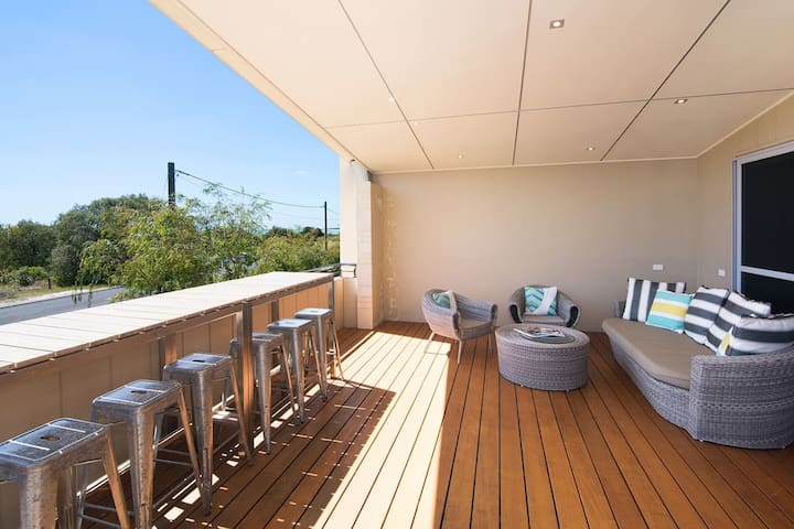 Dunsborough Seascape Beach Front, x2 King beds