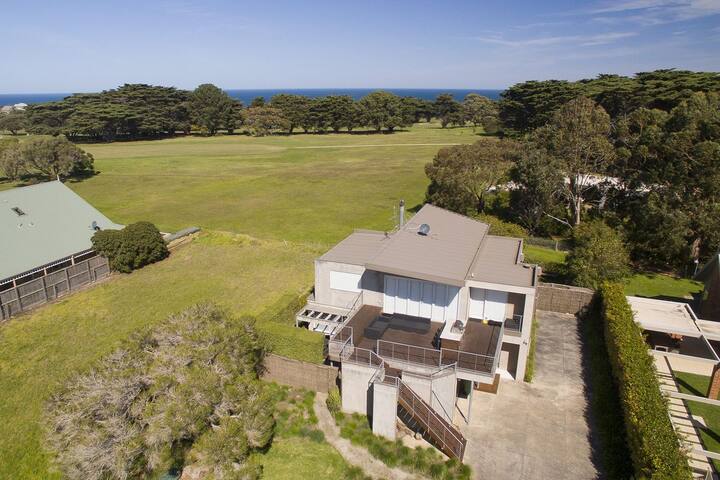 Pride and Prejudice – Free nights this Spring! gallery image 3