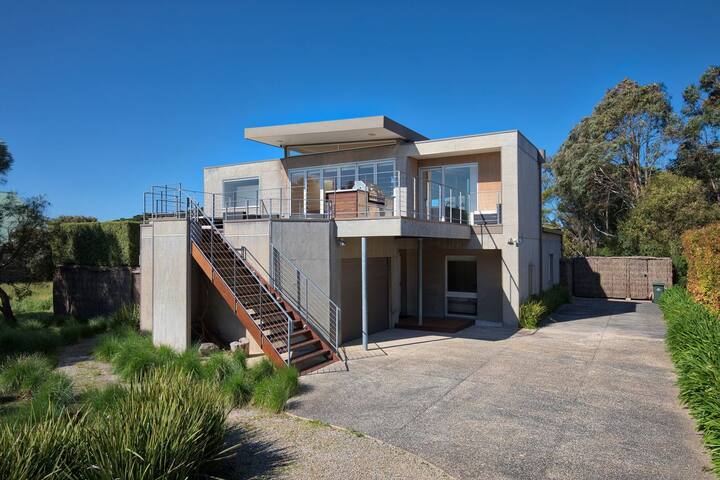 Pride and Prejudice – Free nights this Spring! gallery image 4