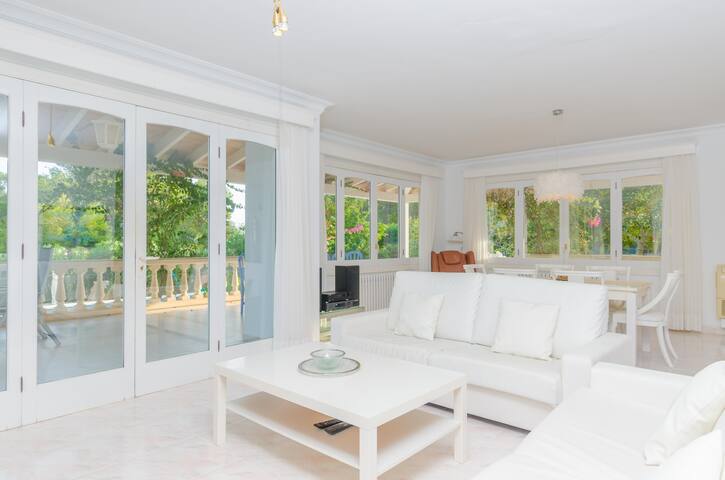 Casa Bonita (Ses Salines) gallery image 2