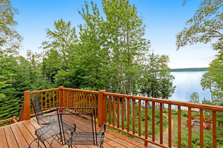 3BR Lakefront Dog Friendly | Dock | Balcony