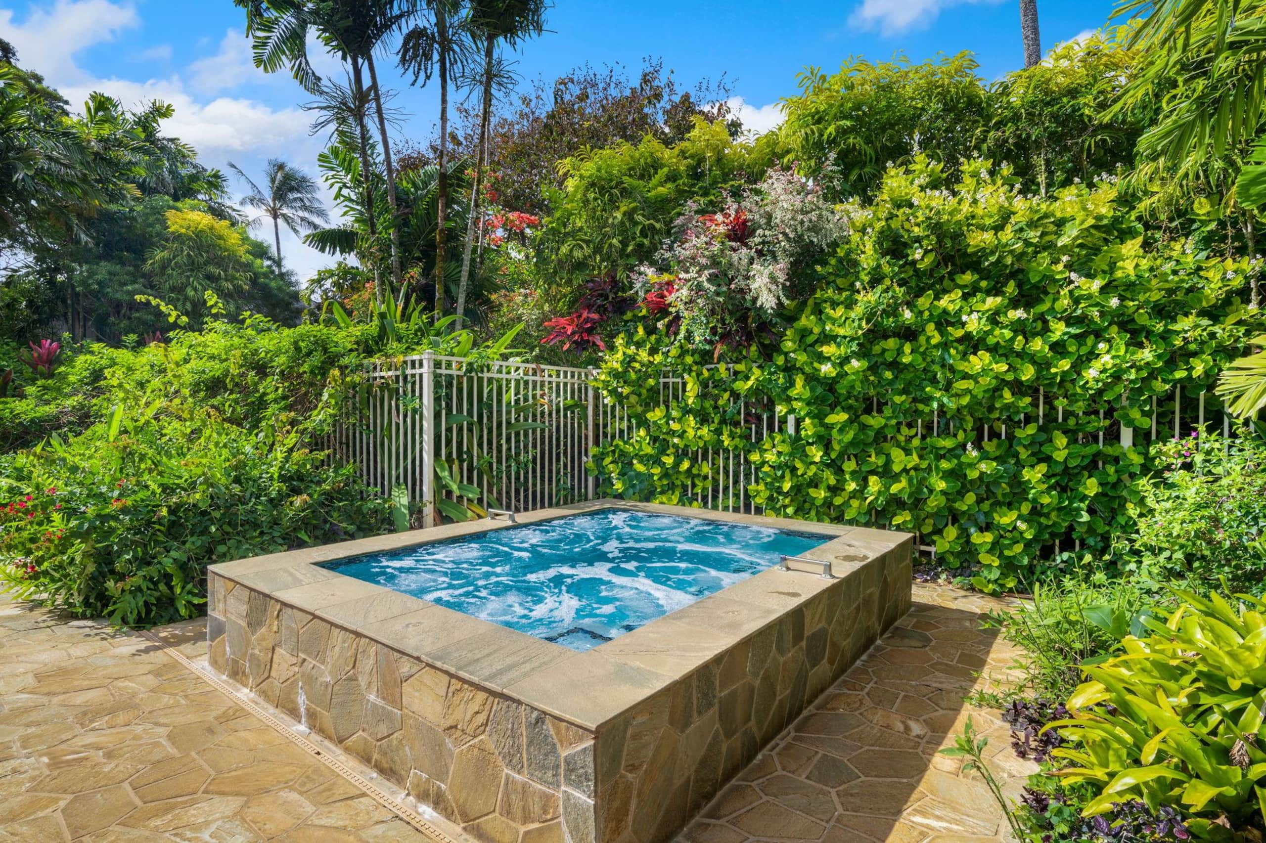 Condo in Princeville · ★4.49 · 2 bedrooms · 3 beds · 2 baths - Image 35