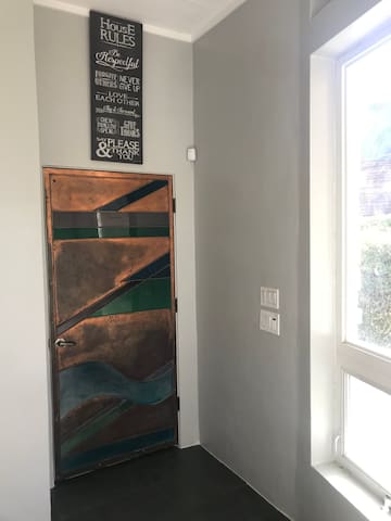 Waterfront Lake Travis Mansion gallery image 2