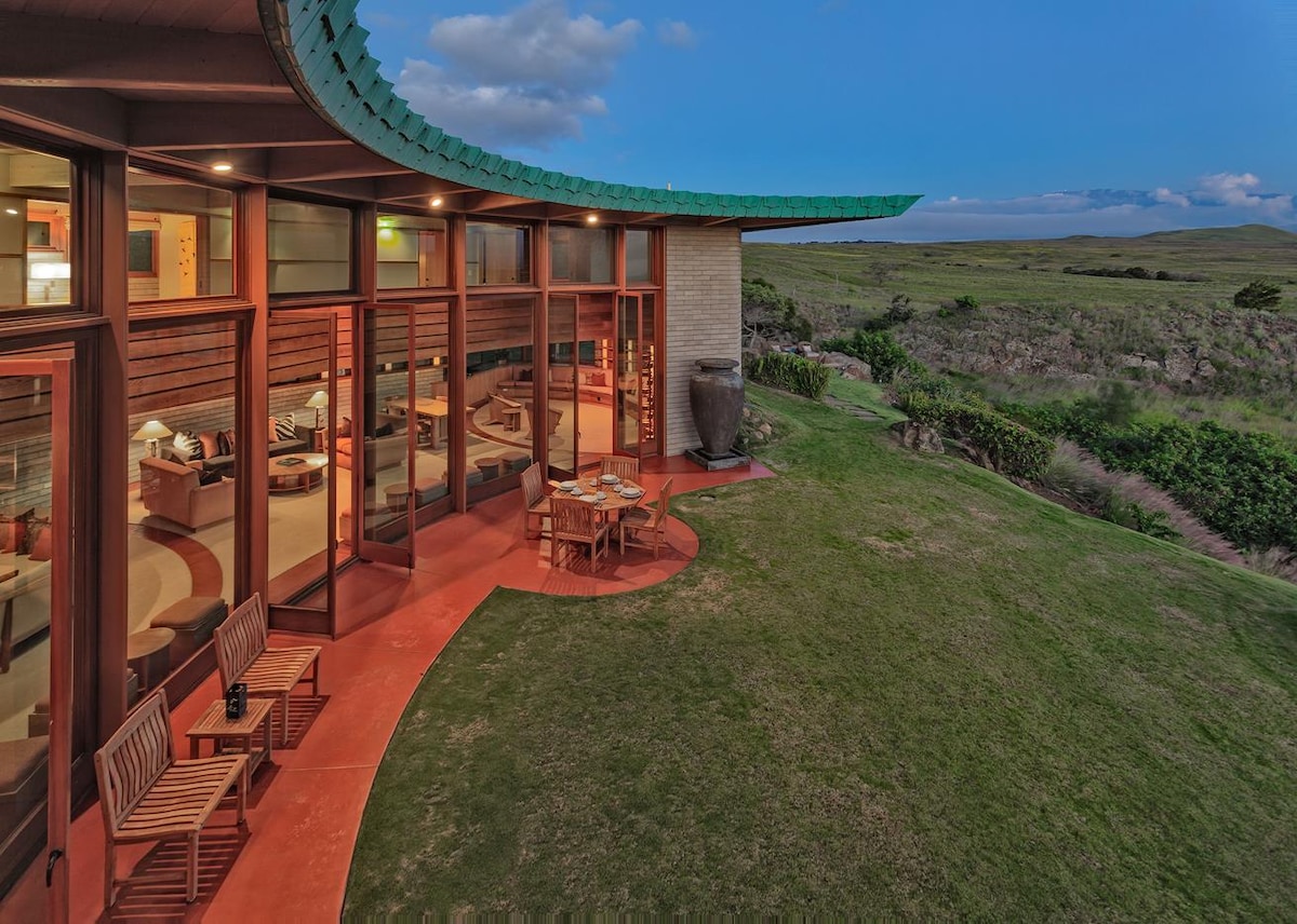Hawaii's Only Frank Lloyd Wright Home! - Houses for Rent in Waimea ...