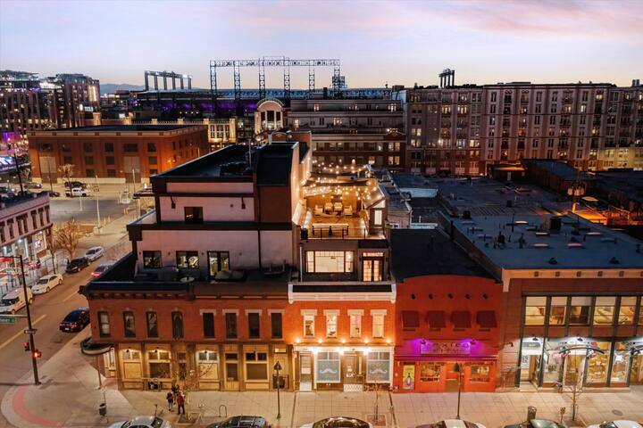 Large Loft w/ Rooftop Deck – Coors Field Adjacent gallery image 5