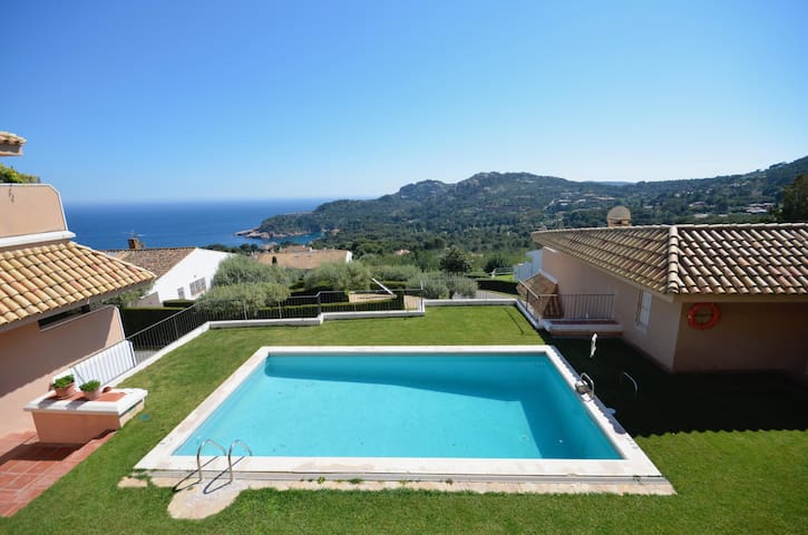 Holiday rental apartment with swimming pool in Beg gallery image 4