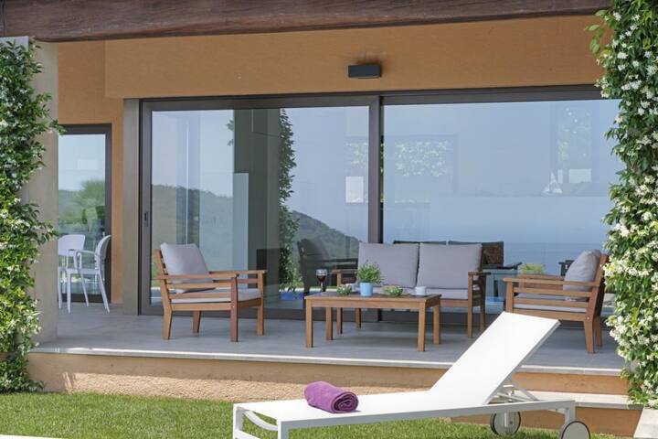 Holiday rental villa with swimming pool in Begur, gallery image 4