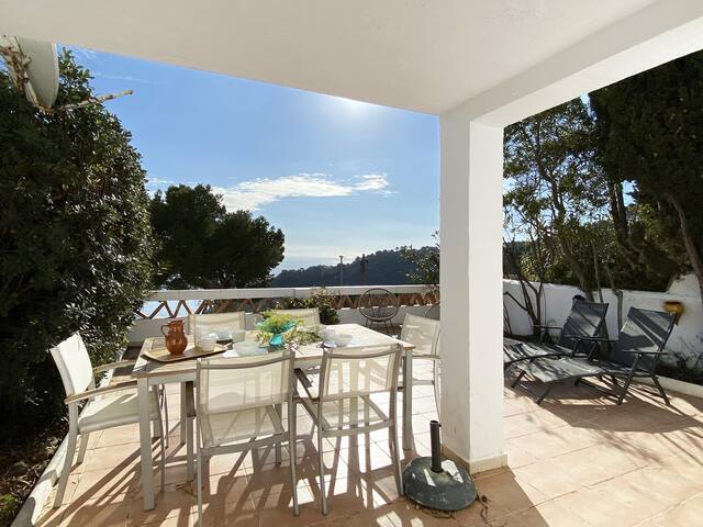 Holiday rental semidetached with swimming pool in gallery image 5