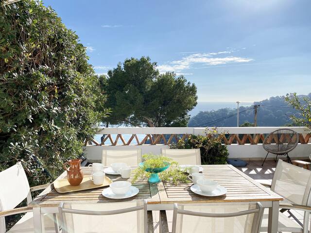 Holiday rental semidetached with swimming pool in gallery image 4