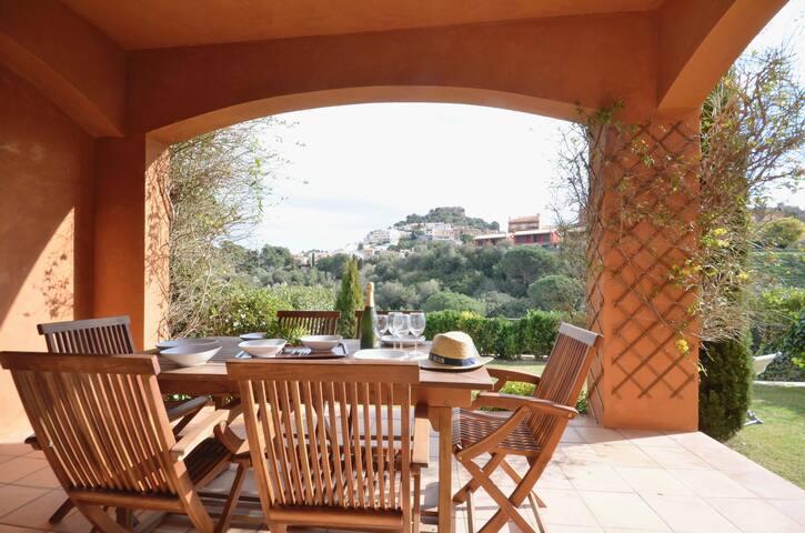 Holiday rental semidetached with swimming pool in gallery image 2