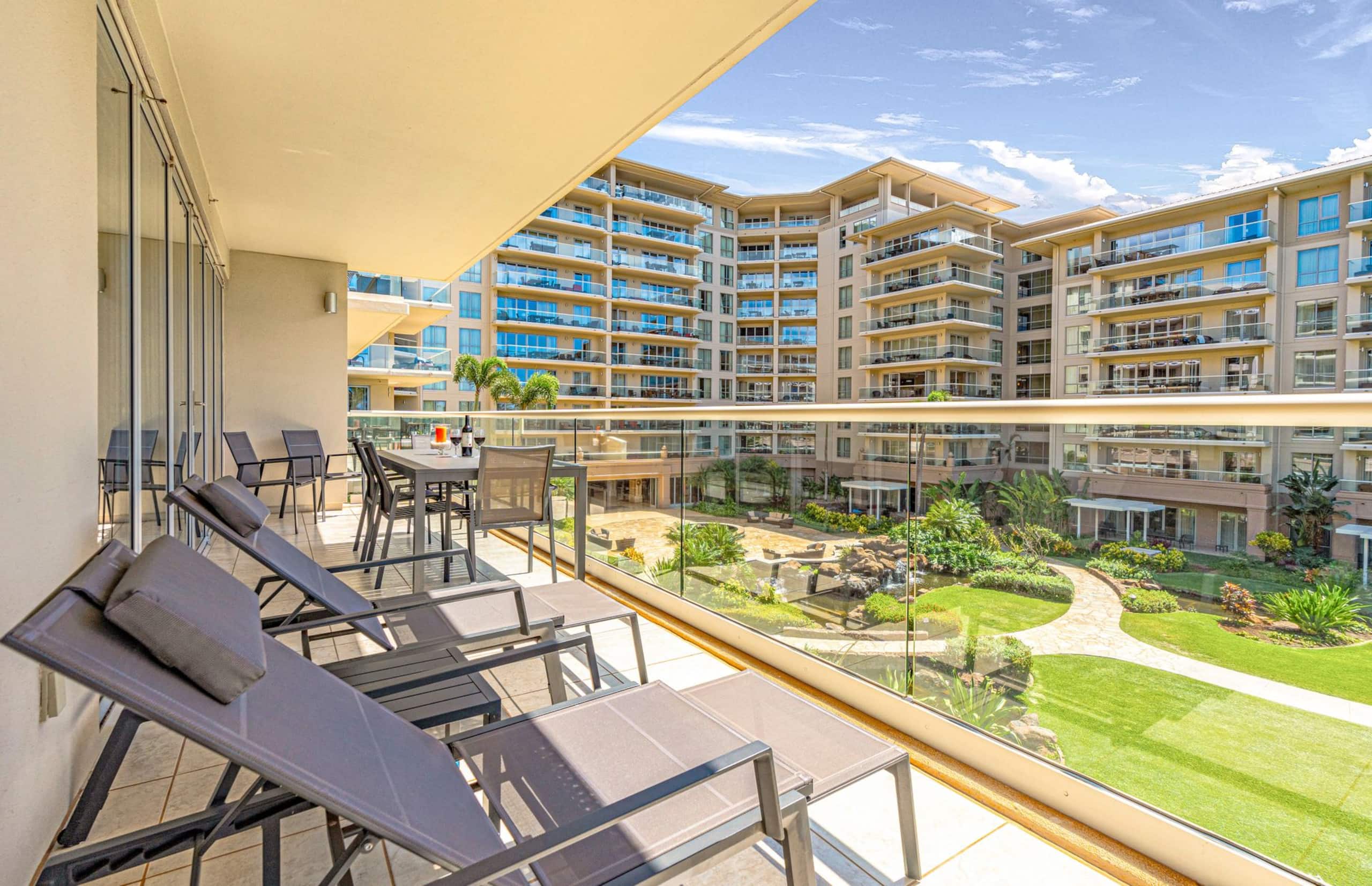 Condo in Lahaina · ★4.76 · 2 bedrooms · 3 beds · 2 baths - Image 6