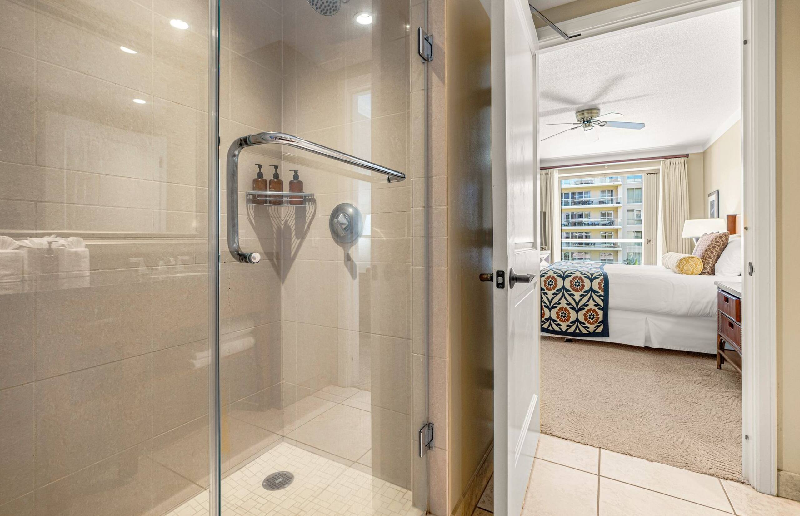 Condo in Lahaina · ★4.76 · 2 bedrooms · 3 beds · 2 baths - Image 23