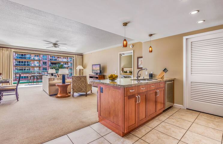 Maui Resort Rentals: Honua Kai Konea 345 gallery image 3